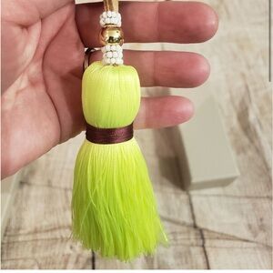 India Hicks Junkanoo Tassel in Rapeseed (yellow/green)